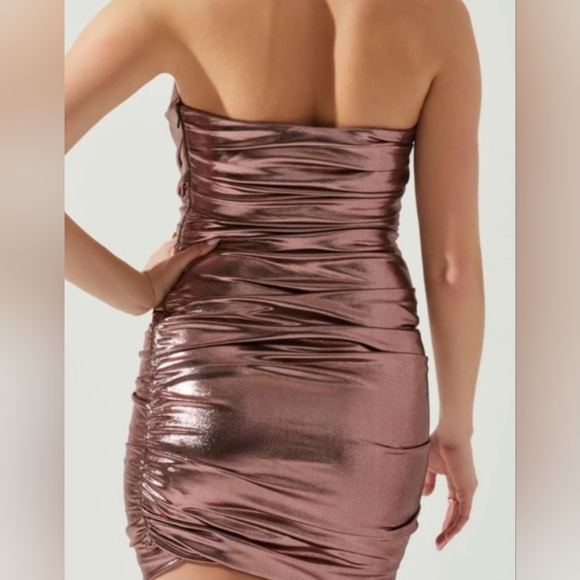 ASTR Paulette Gold Metallic TUBE MINI Dress Bronze Small  NWT - Picture 2 of 5